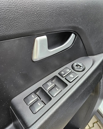 Kia Sportage cena 56999 przebieg: 113279, rok produkcji 2015 z Poznań małe 379